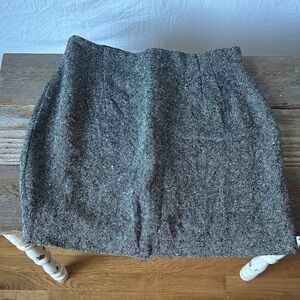 Chic Tweed Pencil Skirt in Black and Gray